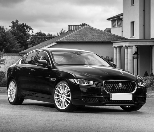 Jaguar XE - 0